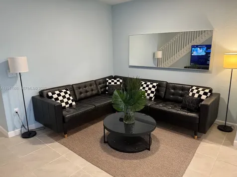 887 NE 211th Street Miami FL 33179