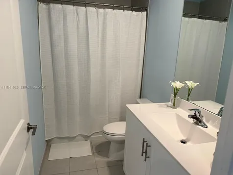 887 NE 211th Street Miami FL 33179