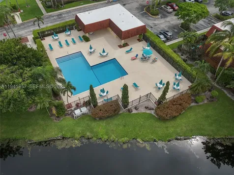 9977 NW 6th Court Plantation FL 33324