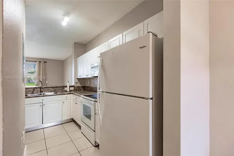 9333 SW 227th Street Cutler Bay FL 33190