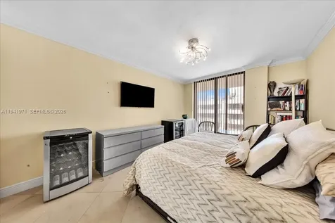 8877 Collins Avenue Surfside FL 33154