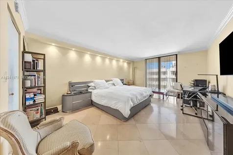 8877 Collins Avenue Surfside FL 33154