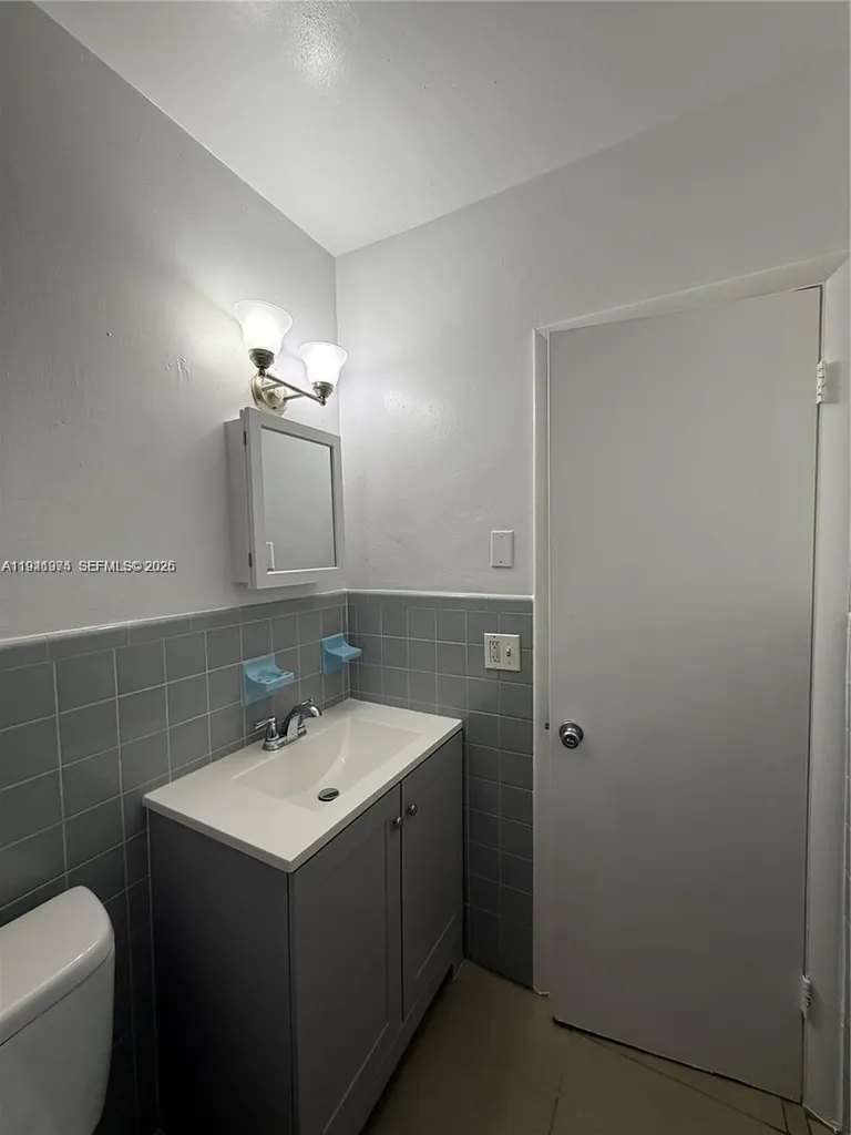 2915 Plunkett Street Hollywood FL 33020