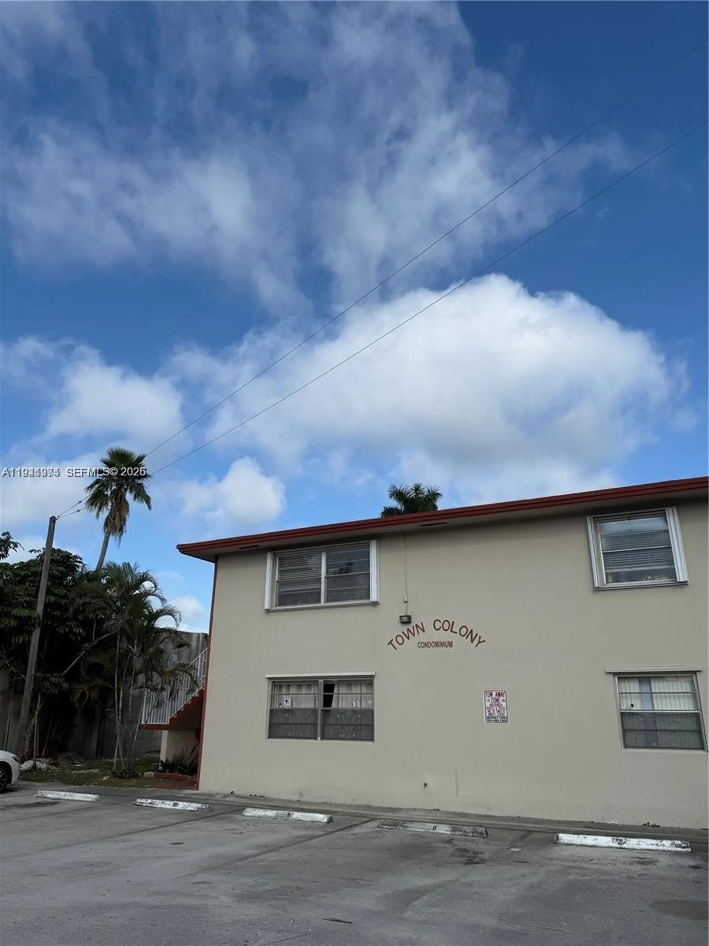 2915 Plunkett Street Hollywood FL 33020