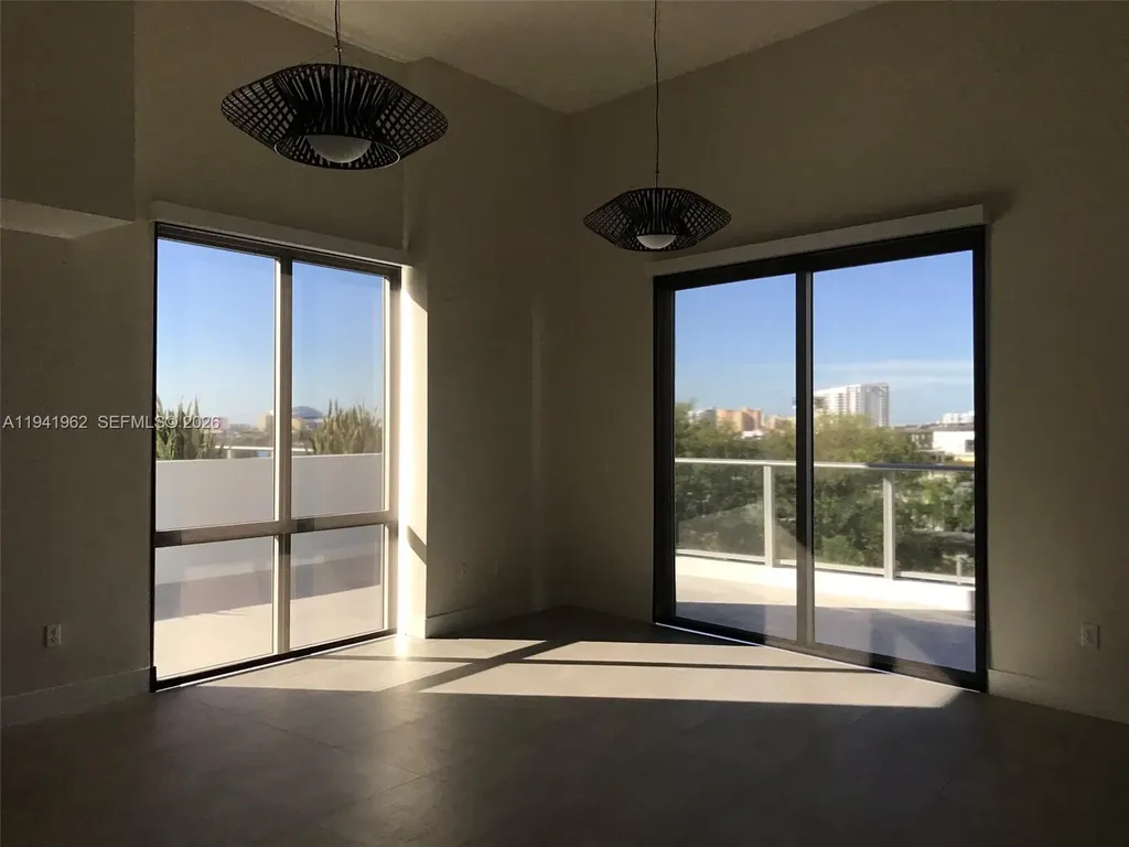 1010 SW 2nd Avenue Miami FL 33130
