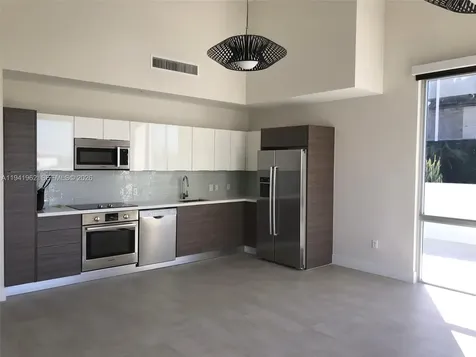 1010 SW 2nd Avenue Miami FL 33130