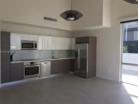 1010 SW 2nd Avenue Miami FL 33130