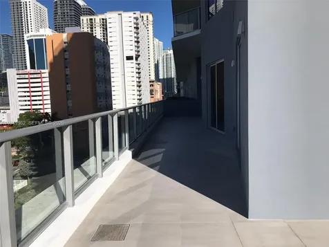 1010 SW 2nd Avenue Miami FL 33130