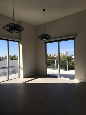 1010 SW 2nd Avenue Miami FL 33130