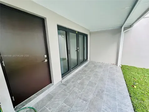 7157 W 19th Court Hialeah FL 33014
