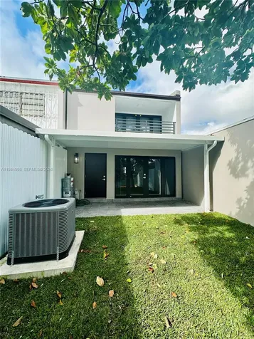 7157 W 19th Court Hialeah FL 33014