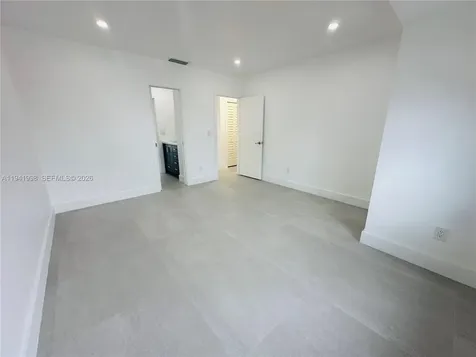 7157 W 19th Court Hialeah FL 33014