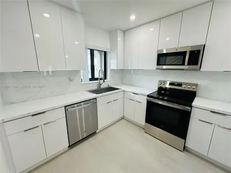 7157 W 19th Court Hialeah FL 33014