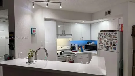 643 Vista Isles Drive Sunrise FL 33325