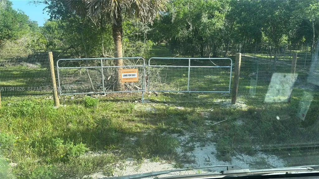 19773 NW 272 Okeechobee FL 34972