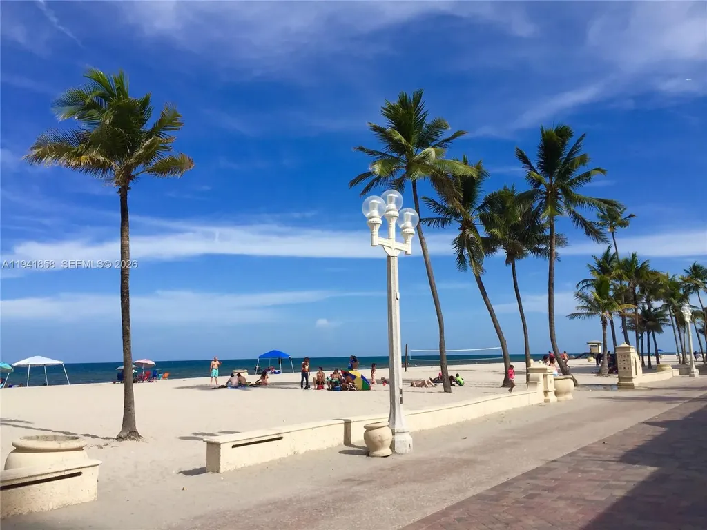 1908 N Ocean Drive Hollywood FL 33019