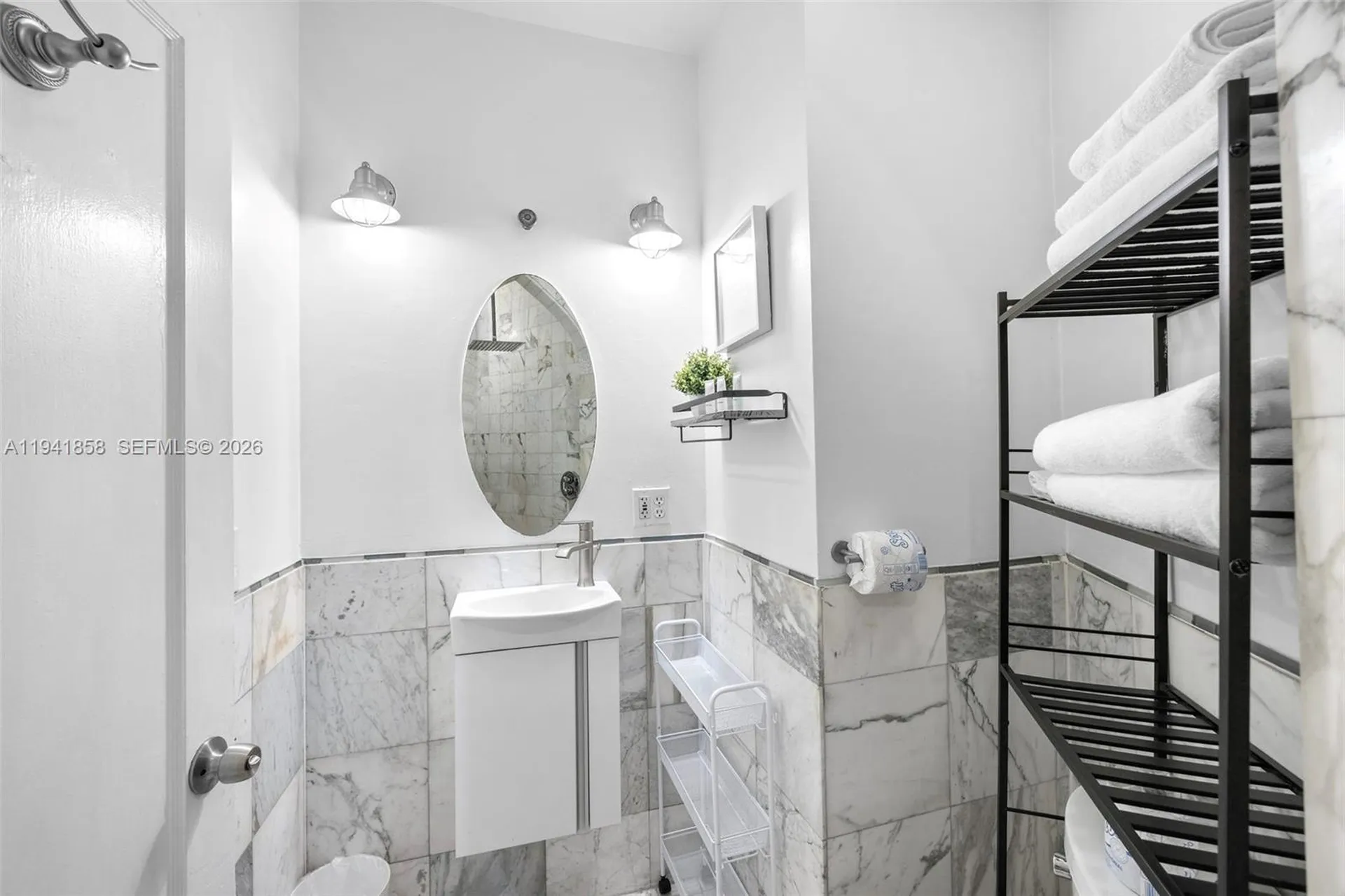 1908 N Ocean Drive Hollywood FL 33019