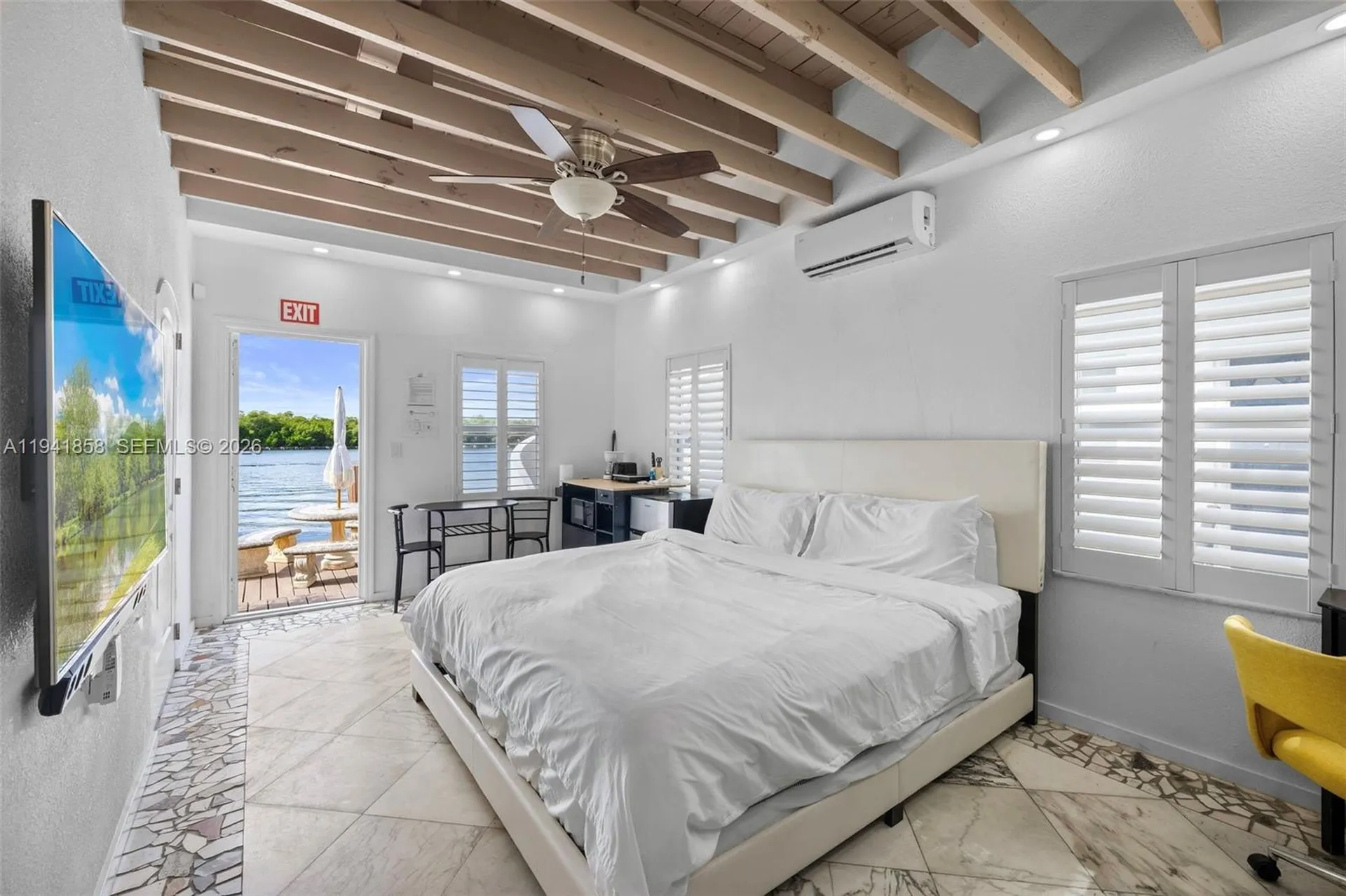 1908 N Ocean Drive Hollywood FL 33019