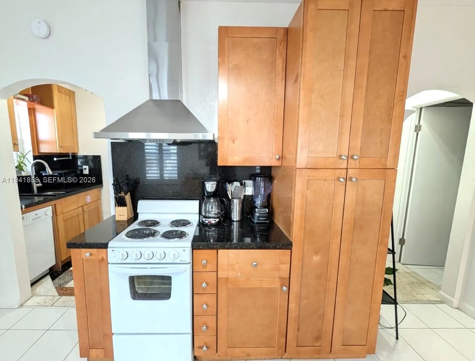 1908 N Ocean Drive Hollywood FL 33019
