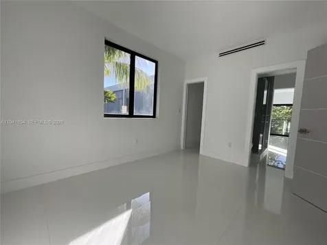 3376 Perry Frow Drive Miami FL 33133