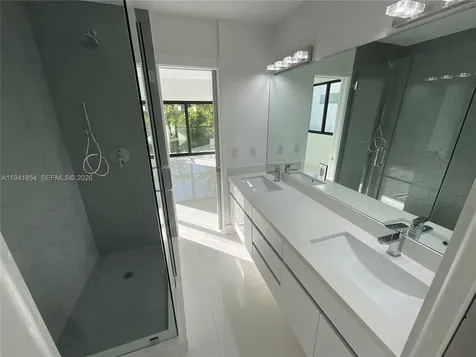 3376 Perry Frow Drive Miami FL 33133
