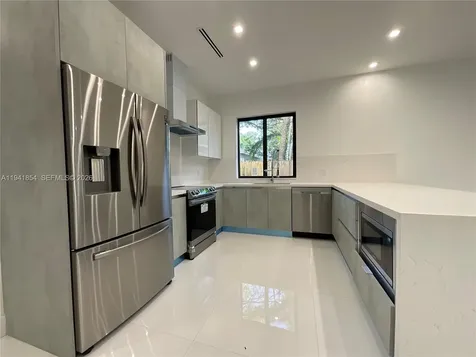 3376 Perry Frow Drive Miami FL 33133