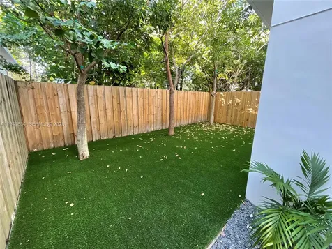 3376 Perry Frow Drive Miami FL 33133