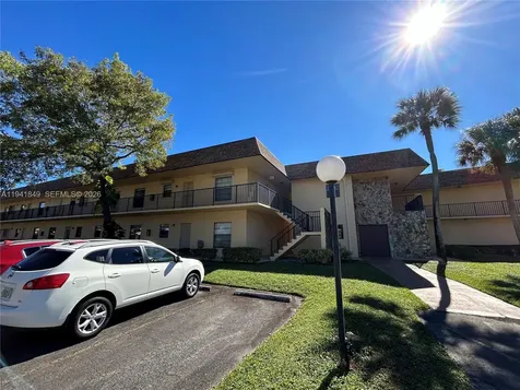 200 Gate Road Hollywood FL 33024