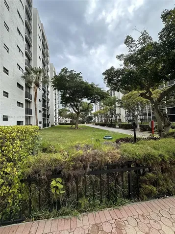 17021 N Bay Road Sunny Isles Beach FL 33160