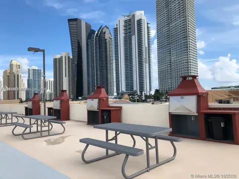 17021 N Bay Road Sunny Isles Beach FL 33160