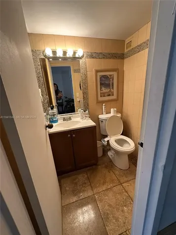 17021 N Bay Road Sunny Isles Beach FL 33160