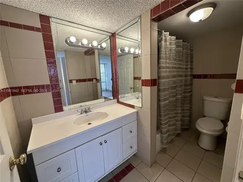 17021 N Bay Road Sunny Isles Beach FL 33160