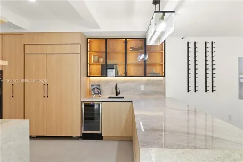 435 W 43rd Street Miami Beach FL 33140