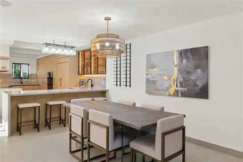 435 W 43rd Street Miami Beach FL 33140