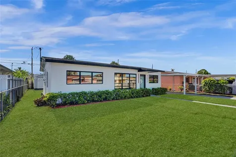 4631 E 8th Court Hialeah FL 33013