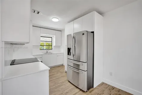 4631 E 8th Court Hialeah FL 33013