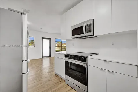 4631 E 8th Court Hialeah FL 33013