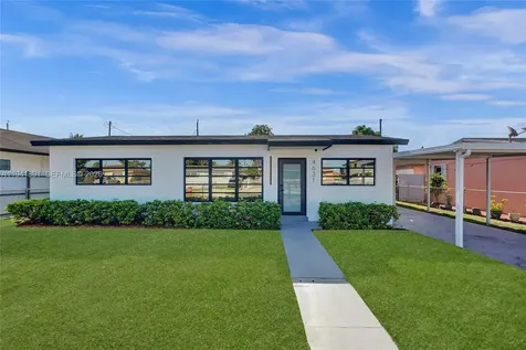 4631 E 8th Court Hialeah FL 33013