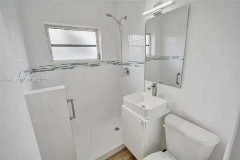4631 E 8th Court Hialeah FL 33013