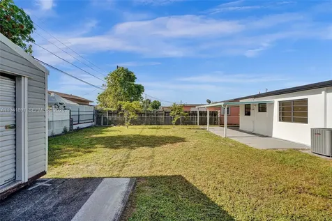 4631 E 8th Court Hialeah FL 33013