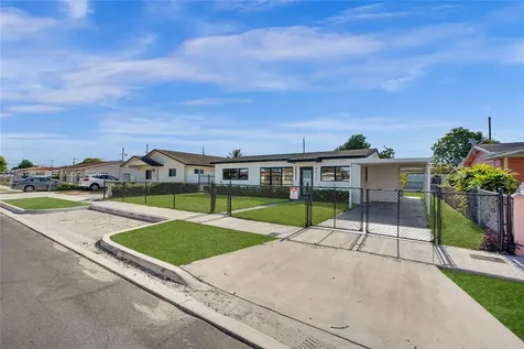 4631 E 8th Court Hialeah FL 33013