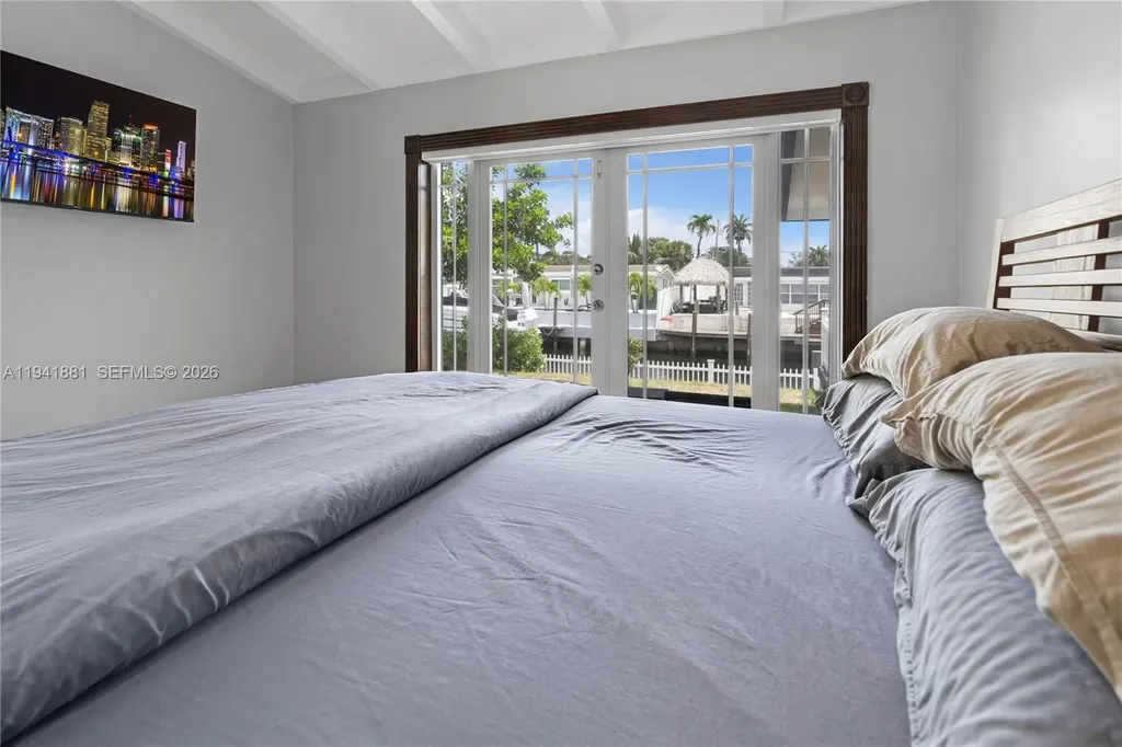 2430 Key Largo Lane Fort Lauderdale FL 33312