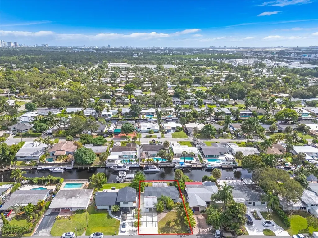 2430 Key Largo Lane Fort Lauderdale FL 33312