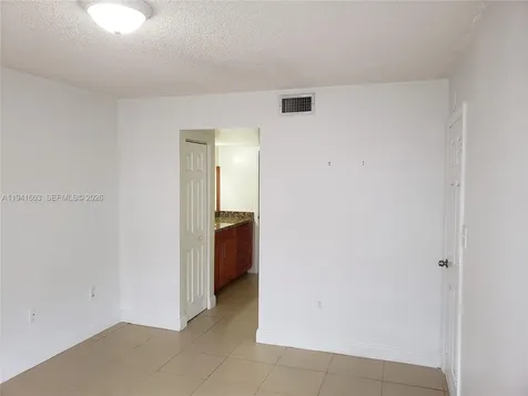 461 SW 113th Way Pembroke Pines FL 33025