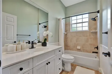 7914 SE Osprey Street Hobe Sound FL 33455