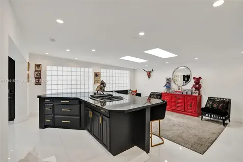 19130 NE 21st Avenue North Miami Beach FL 33179