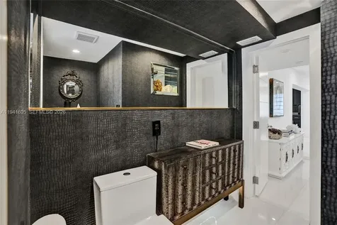 19130 NE 21st Avenue North Miami Beach FL 33179