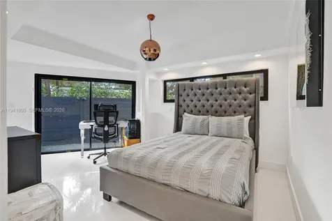 19130 NE 21st Avenue North Miami Beach FL 33179