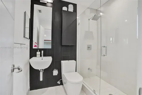 19130 NE 21st Avenue North Miami Beach FL 33179