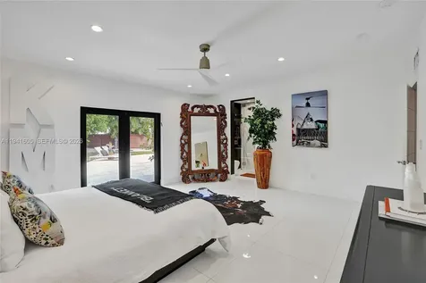 19130 NE 21st Avenue North Miami Beach FL 33179